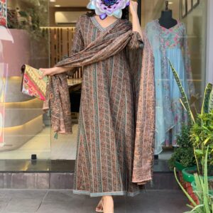 Wholesale cotton suit set with classy design and premium finishing.